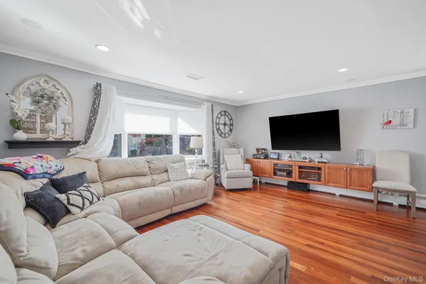 $599,000 | 47 2nd Street, Ronkonkoma, NY 11779