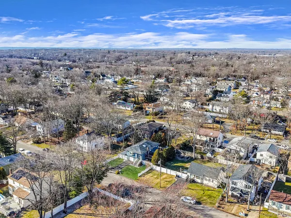 $599,000 | 47 2nd Street, Ronkonkoma, NY 11779