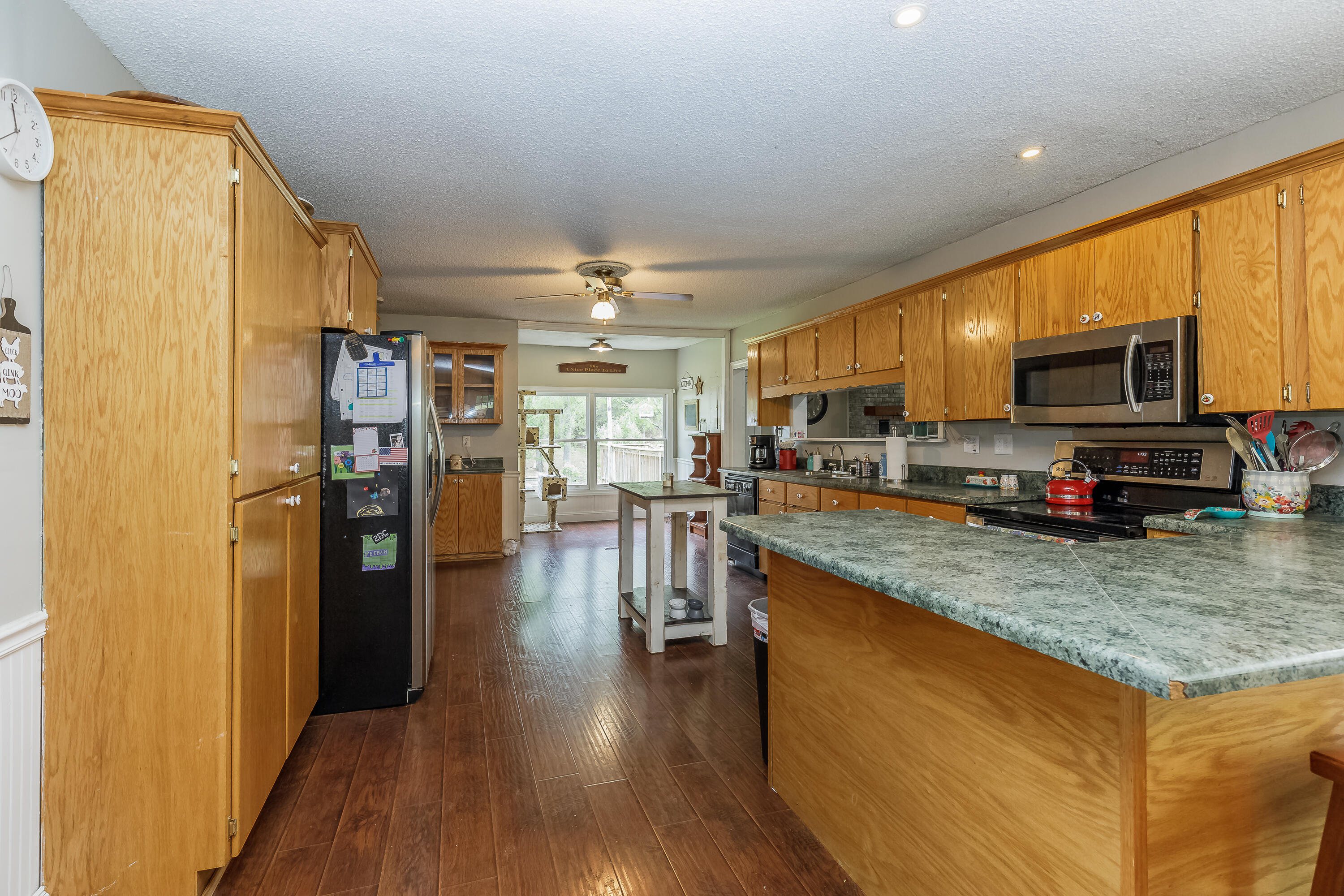 302 Walnut Grove Road LaFayette, GA 30728 - Photo 5 of 49 Kitchen / Dining