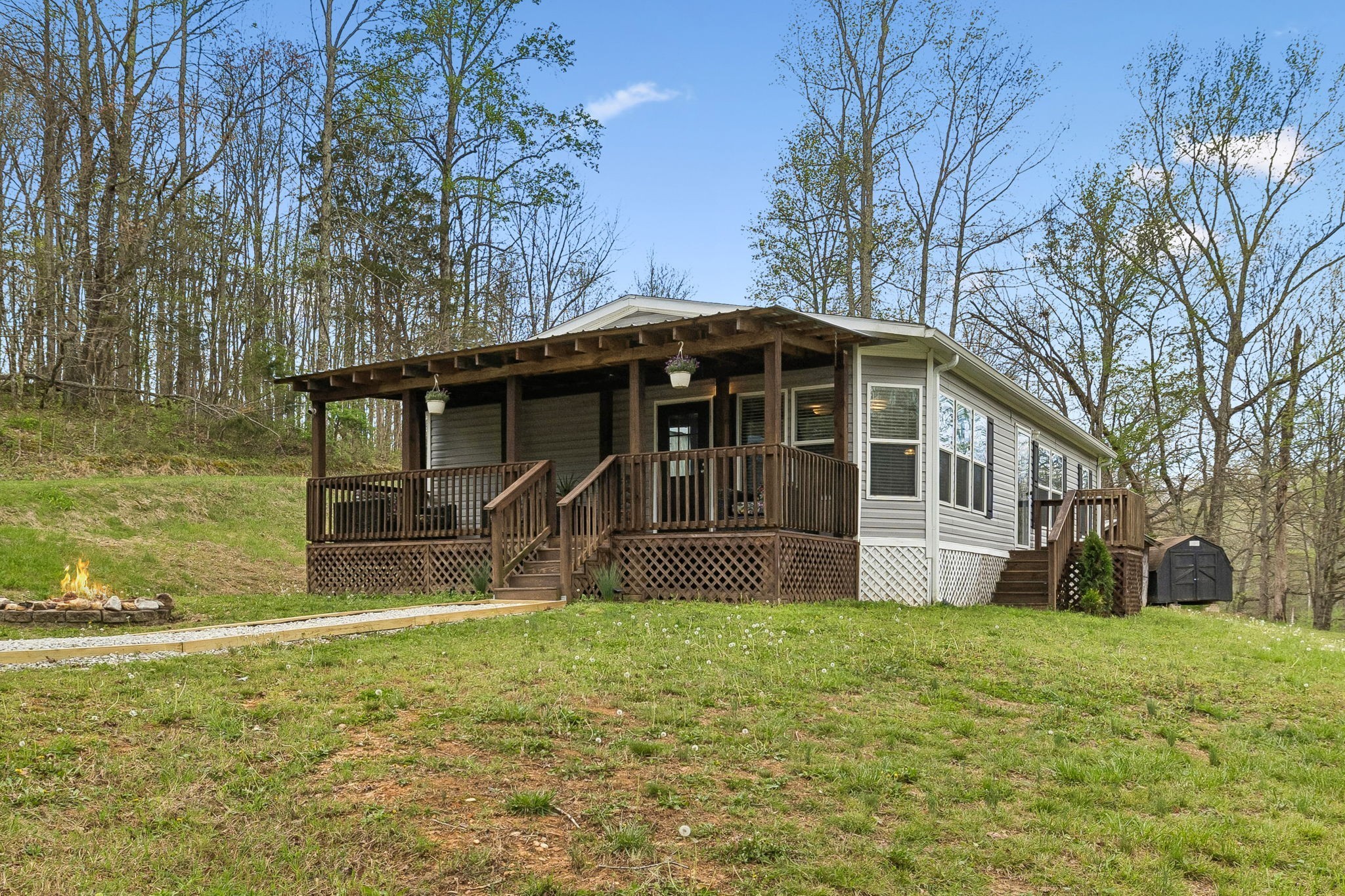 805 Harris Road Dickson, TN 37055 - Photo 2 of 49 Gallery Image 2
