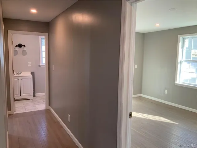 $3,250 | 754 Broadway, Newburgh, NY 12550