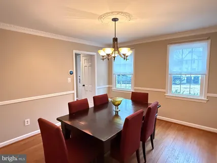 $1,395,000 | 5542 18th Road North, Arlington, VA 22205