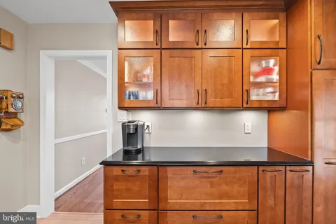 $1,395,000 | 5542 18th Road North, Arlington, VA 22205