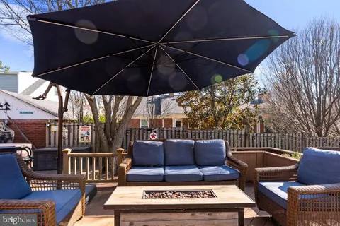 $1,395,000 | 5542 18th Road North, Arlington, VA 22205