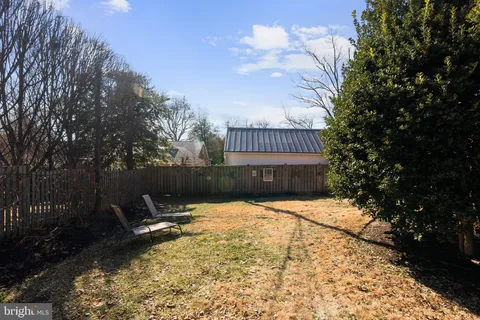 $1,395,000 | 5542 18th Road North, Arlington, VA 22205