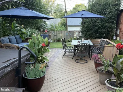 $1,395,000 | 5542 18th Road North, Arlington, VA 22205