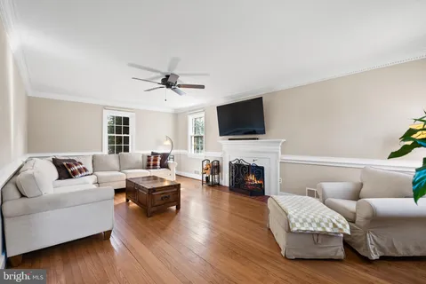 $1,395,000 | 5542 18th Road North, Arlington, VA 22205