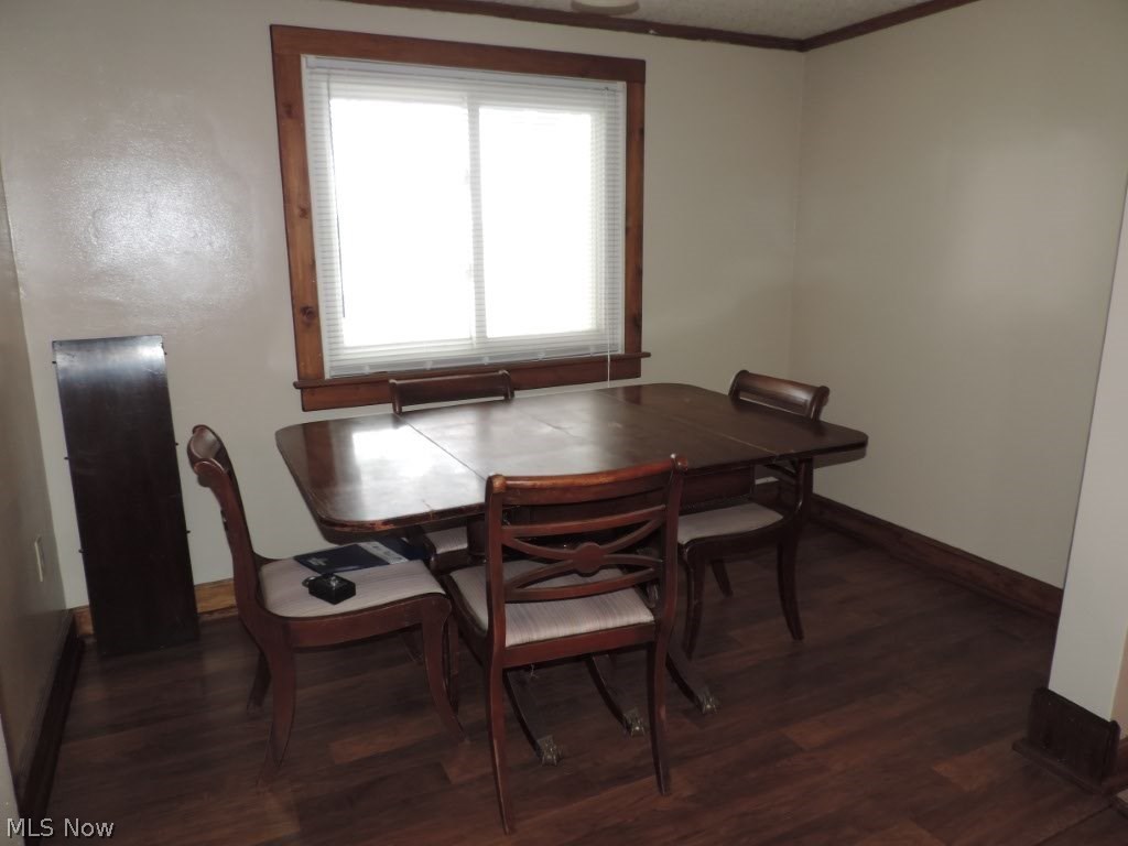 6655 Riverside Road Southeast Uhrichsville, OH 44683 - Photo 8 of 22 Gallery Image 8