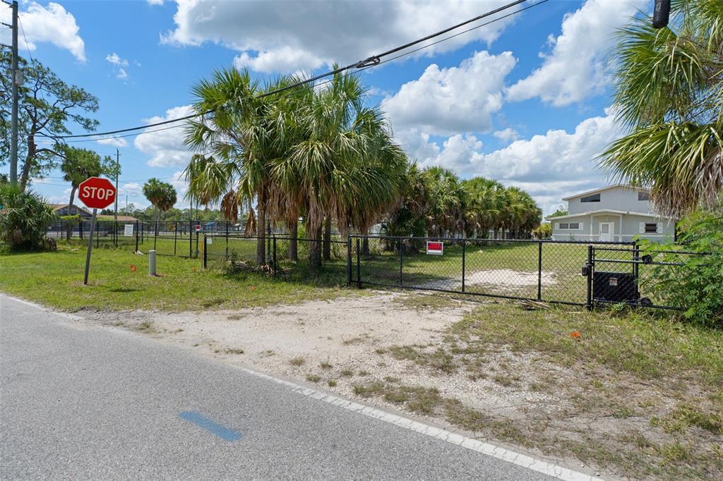4178 Pine Dale Court Hernando Beach, FL 34607 - Photo 9 of 27
