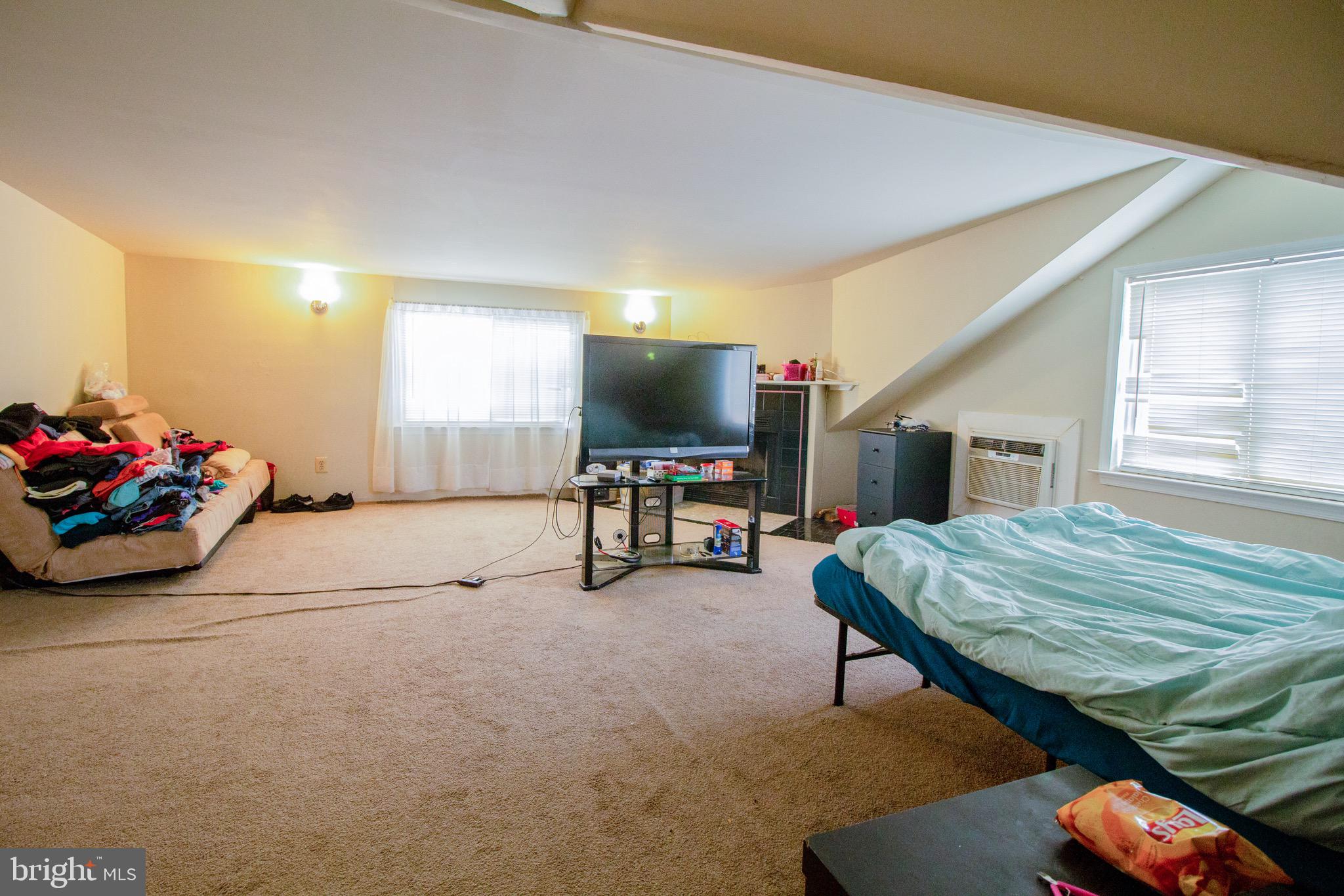 933 Elm Ridge Avenue Baltimore, MD 21229 - Photo 21 of 36 Gallery Image 21