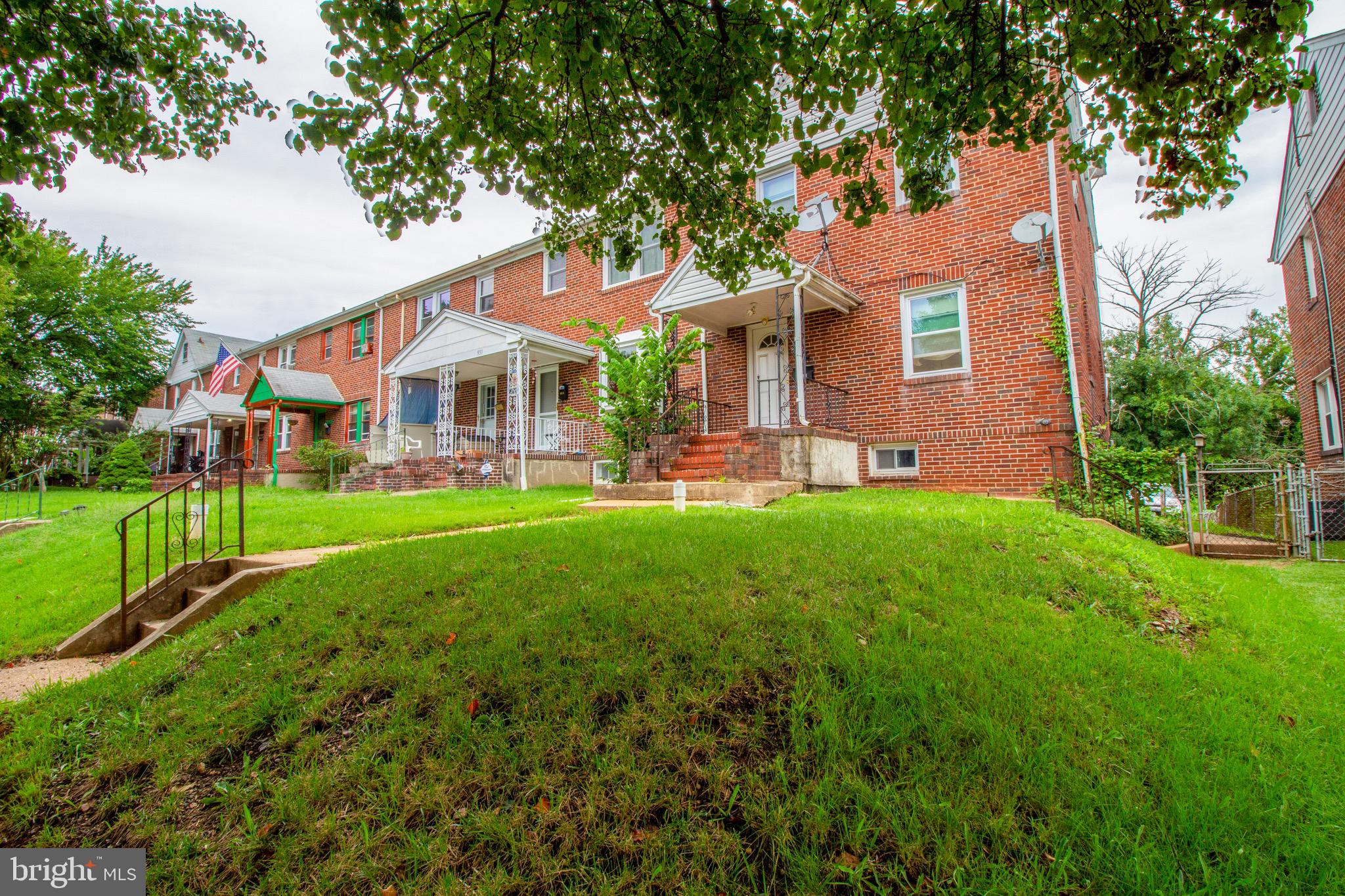 933 Elm Ridge Avenue Baltimore, MD 21229 - Photo 5 of 36 Gallery Image 5