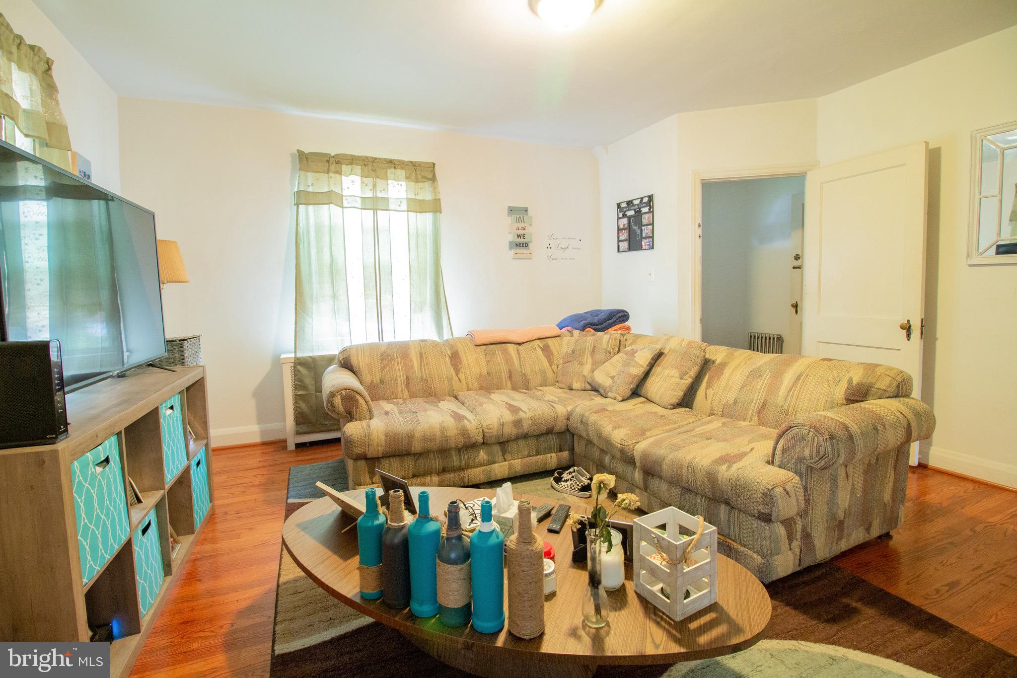 933 Elm Ridge Avenue Baltimore, MD 21229 - Photo 7 of 36 Gallery Image 7