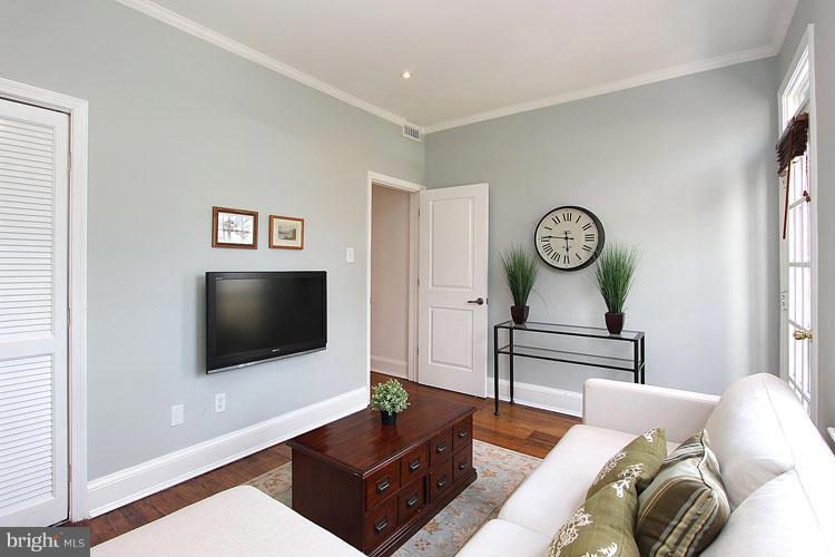 3038 R Street Northwest, Unit 2 Washington, DC 20007 - Photo 25 of 28 Living Room