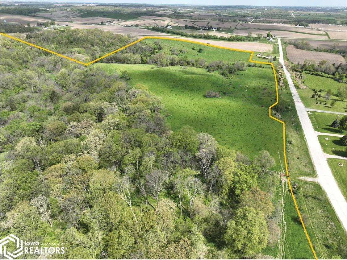 22009 Stone Bridge Road Monticello, IA 52310 - Photo 4 of 12 Gallery Image 4