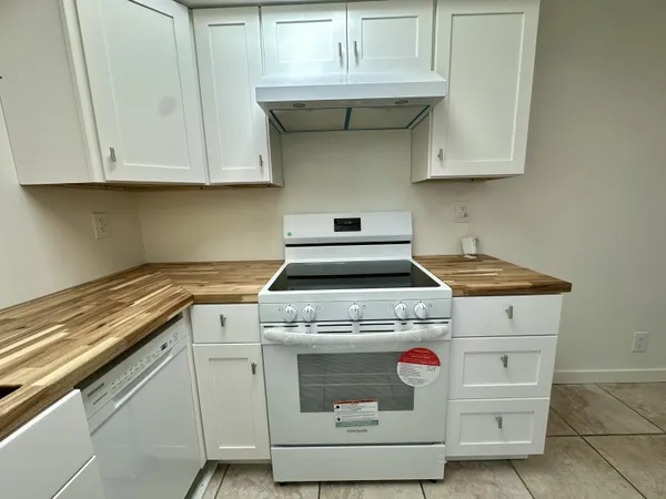 $229,000 | 1400 Sunflower Circle South, Palm Springs, CA 92262