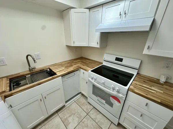 $229,000 | 1400 Sunflower Circle South, Palm Springs, CA 92262