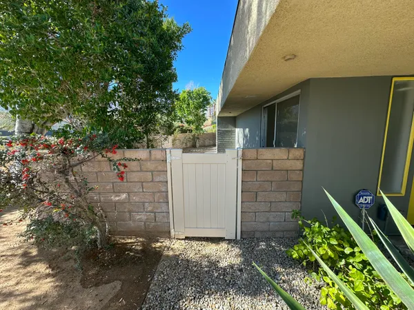 $229,000 | 1400 Sunflower Circle South, Palm Springs, CA 92262