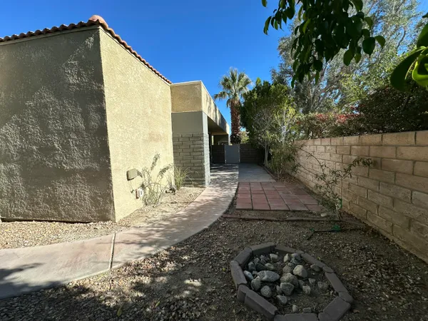 $229,000 | 1400 Sunflower Circle South, Palm Springs, CA 92262