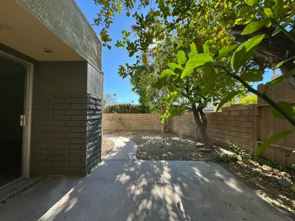 $229,000 | 1400 Sunflower Circle South, Palm Springs, CA 92262