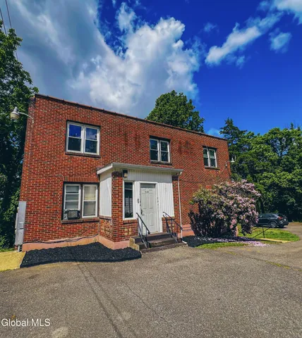 $1,275 | 92 D Columbia Turnpike, Unit 3, East Greenbush, NY 12144