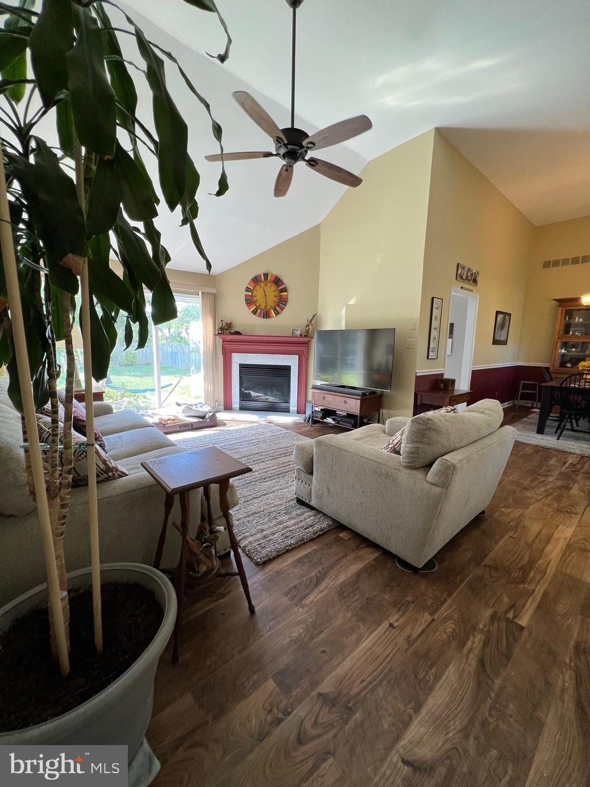 408 Sandy Hill Road Cambridge, MD 21613 - Photo 16 of 50 Living Room