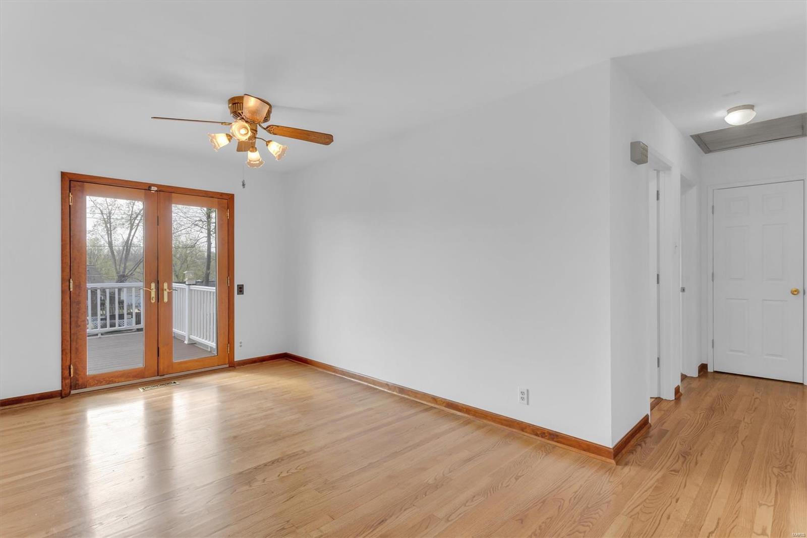 618 Robin Drive Arnold, MO 63010 - Photo 4 of 42