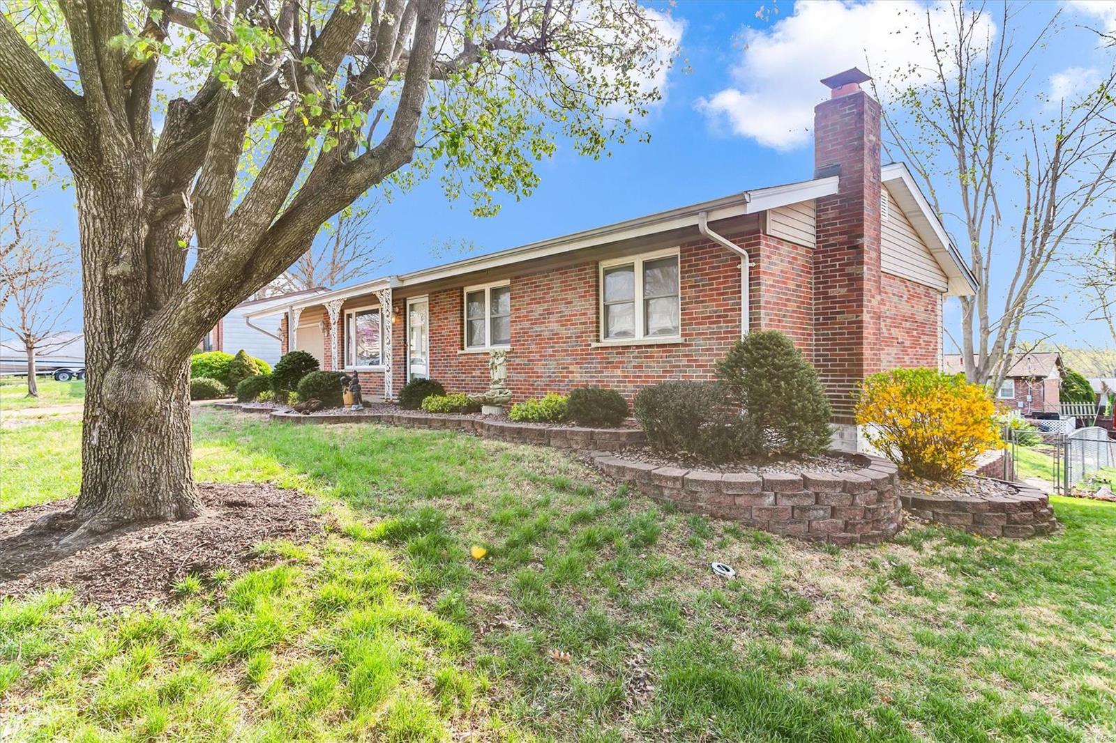 618 Robin Drive Arnold, MO 63010 - Photo 6 of 42