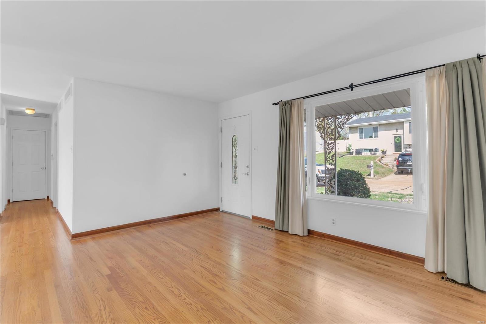 618 Robin Drive Arnold, MO 63010 - Photo 9 of 42