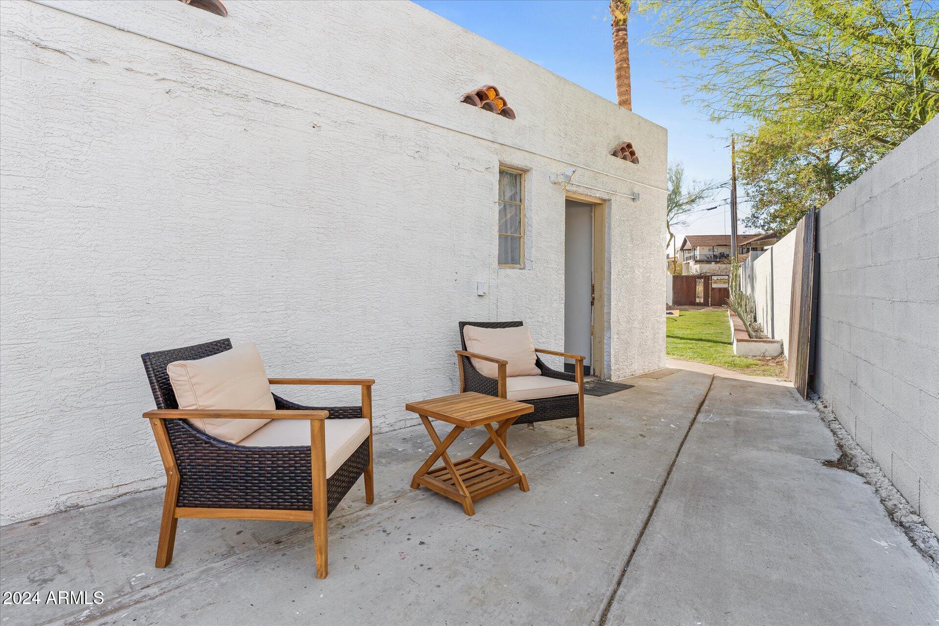 9428 North 1st Avenue, Unit 2 Phoenix, AZ 85021 - Photo 1 of 12 56-056-casita