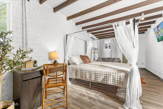 $1,250 | 9428 North 1st Avenue, Unit 2, Phoenix, AZ 85021