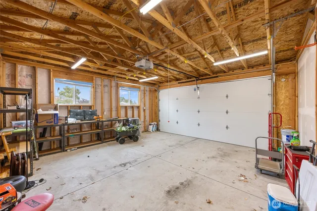 $325,000 | 906 South C Street, Moses Lake, WA 98837