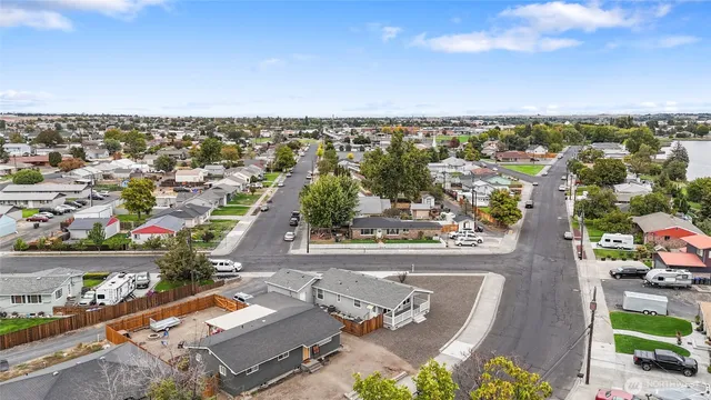 $325,000 | 906 South C Street, Moses Lake, WA 98837