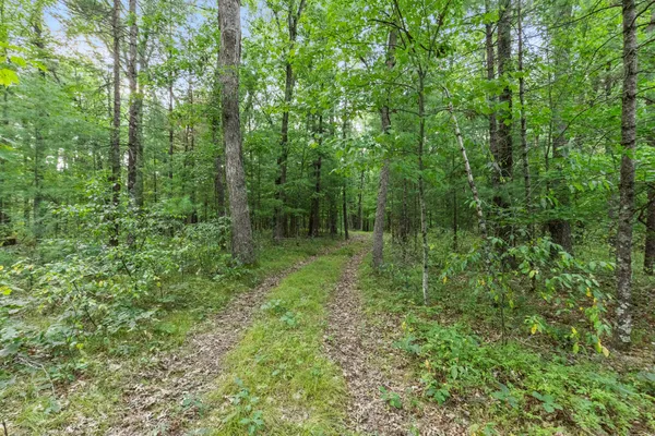 $169,900 | 4201 East 20th Street, White Cloud, MI 49349