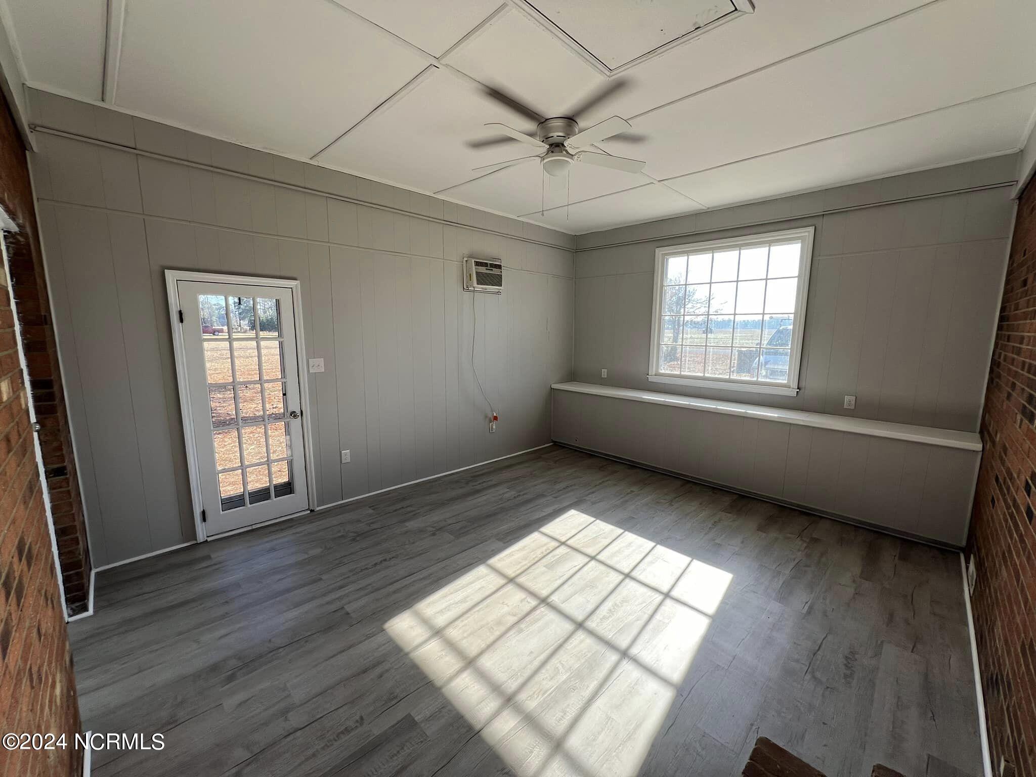 174 Carter Road Chadbourn, NC 28431 - Photo 7 of 17 425345267_4482257995332711_3213693891841