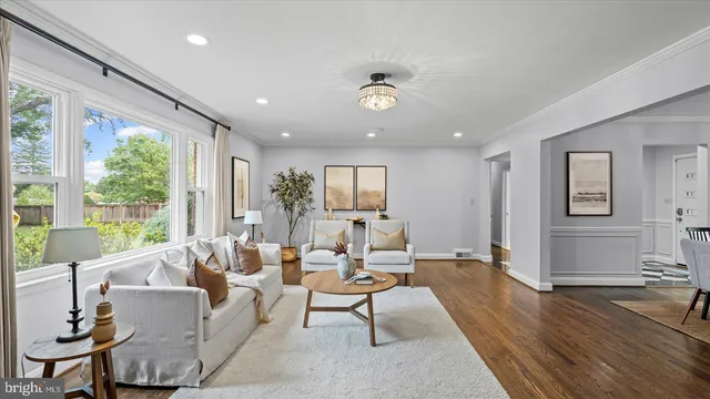 $789,999 | 514 Hampton Lane, Towson, MD 21286