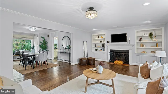 $789,999 | 514 Hampton Lane, Towson, MD 21286