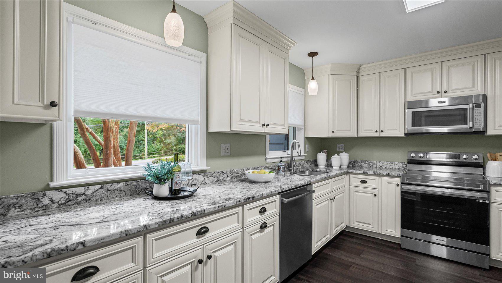 514 Hampton Lane Towson, MD 21286 - Photo 17 of 54