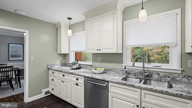 $789,999 | 514 Hampton Lane, Towson, MD 21286