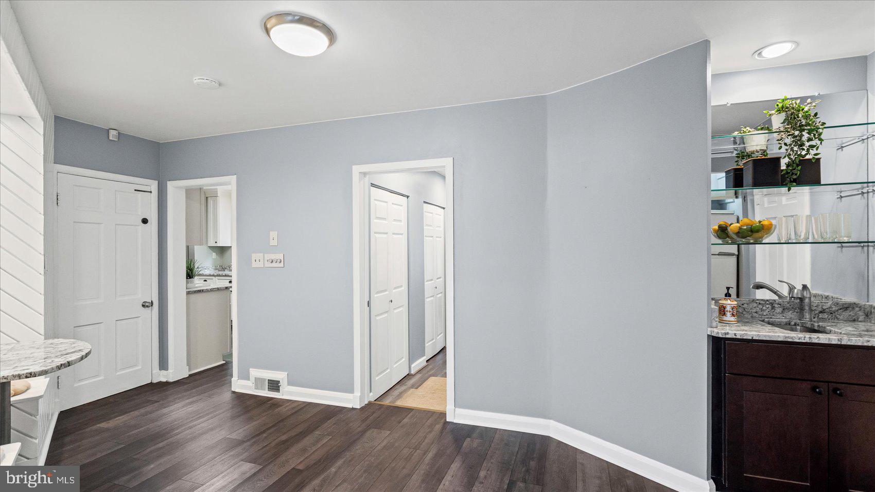 514 Hampton Lane Towson, MD 21286 - Photo 30 of 54