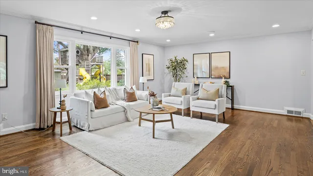 $789,999 | 514 Hampton Lane, Towson, MD 21286