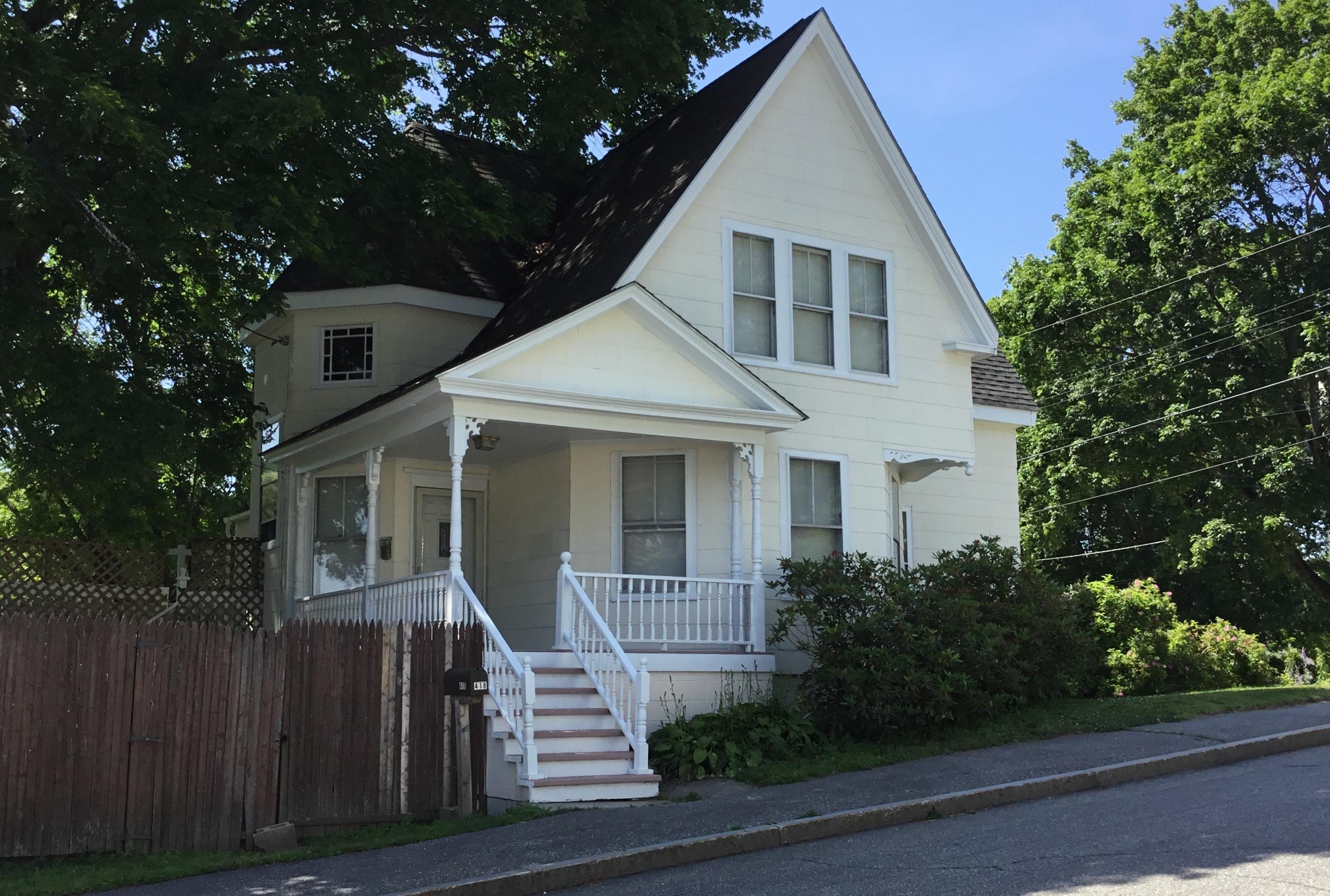 418 Middle Street Bath, ME 04530 - Photo 1 of 46 IMG_3415