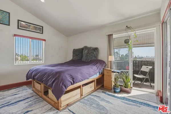 $520,000 | 907 North Inglewood Avenue, Unit 1, Inglewood, CA 90302