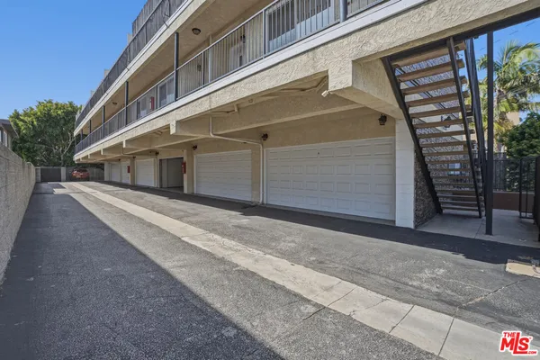 $520,000 | 907 North Inglewood Avenue, Unit 1, Inglewood, CA 90302