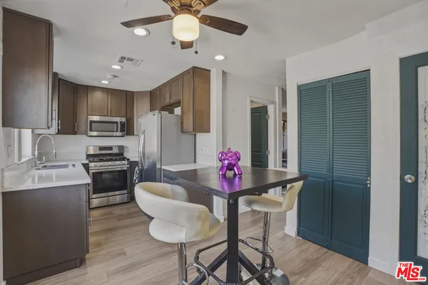 $520,000 | 907 North Inglewood Avenue, Unit 1, Inglewood, CA 90302