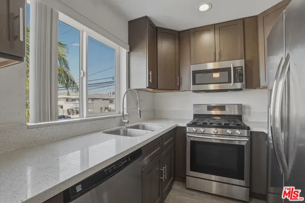 $520,000 | 907 North Inglewood Avenue, Unit 1, Inglewood, CA 90302