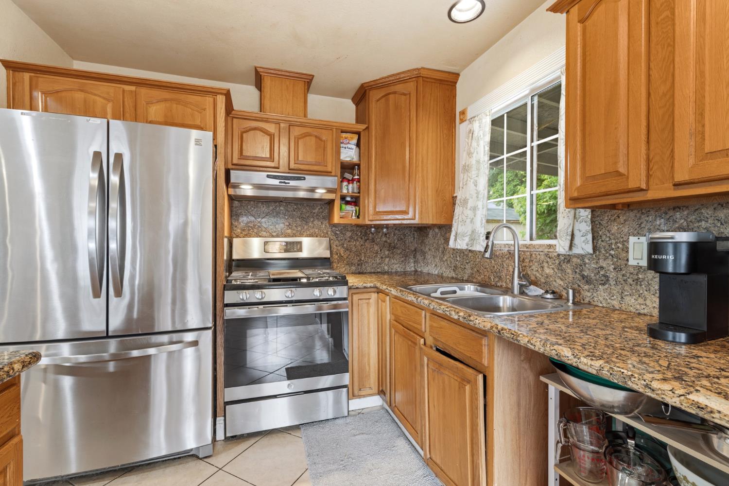 5140 Black Oak Road Concord, CA 94521 - Photo 17 of 36