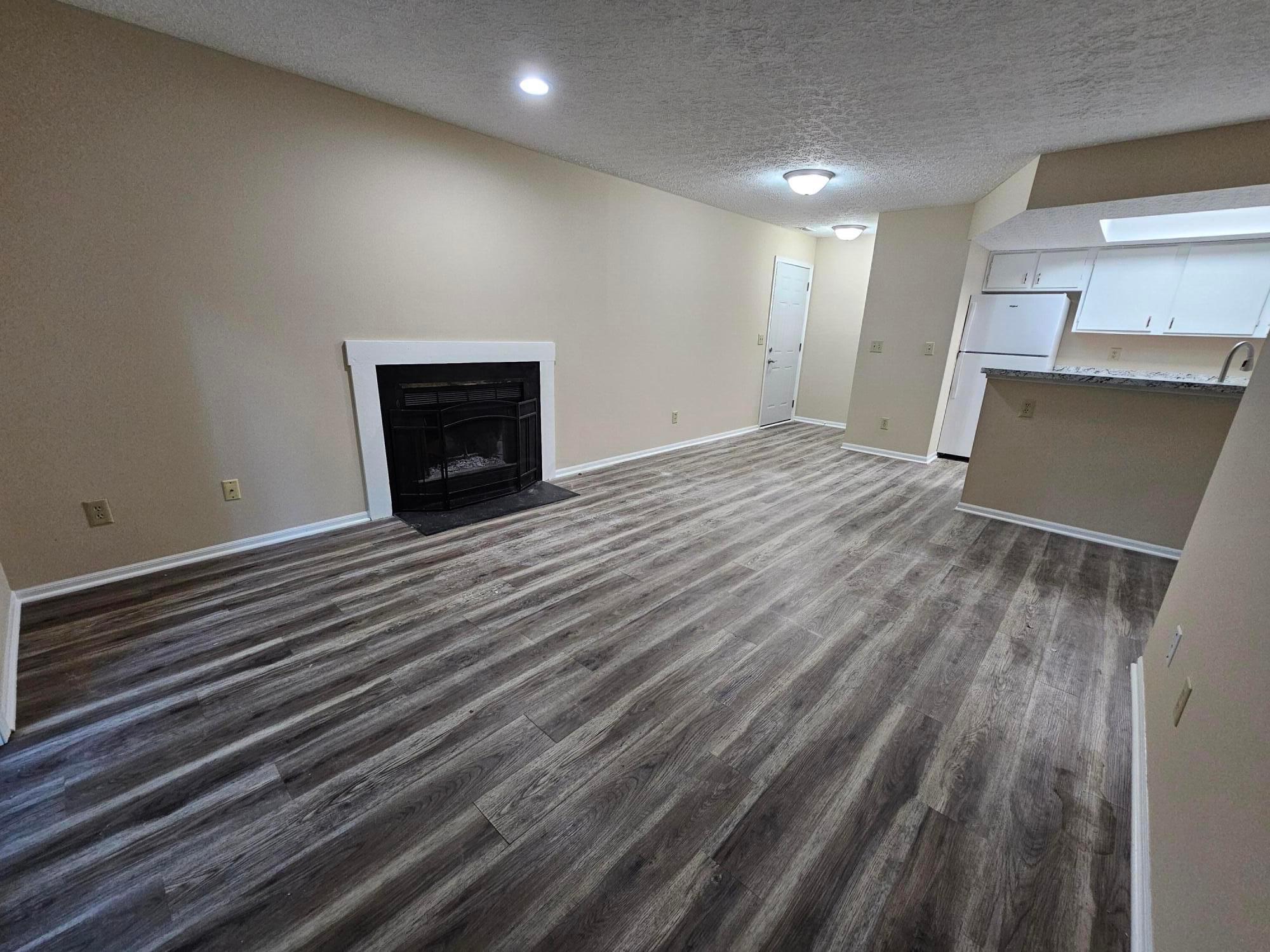 5334 Darlington Road, Unit E Columbus, OH 43220 - Photo 8 of 22 20240814_110843