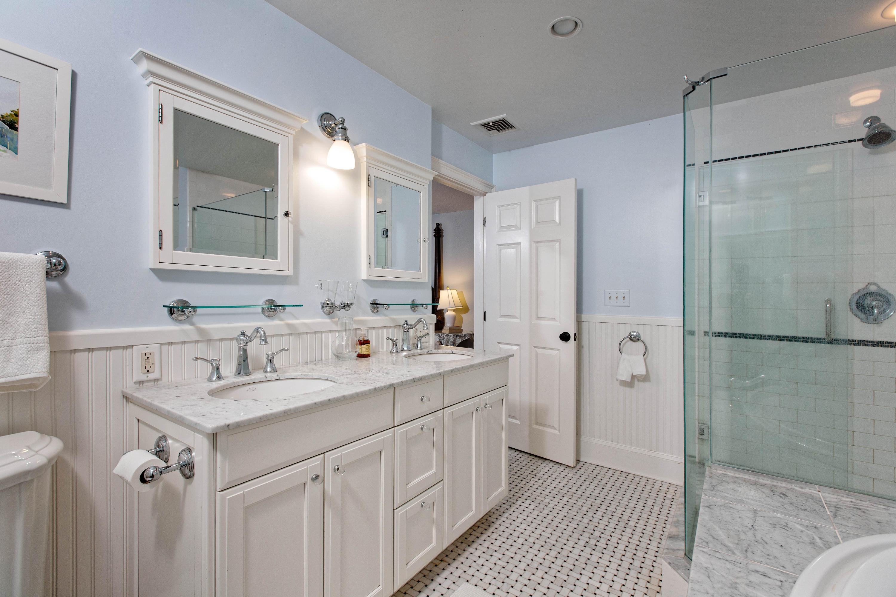 292 Briscoe Road New Canaan, CT 06840 - Photo 35 of 45 a bathroom with a double vanity sink mirror and double