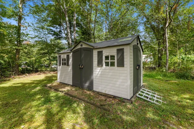 $365,000 | 7 Little Fawn Trail, Haddam, CT 06441