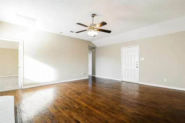 $1,885 | 2620 Buck Drive, Mesquite, TX 75181